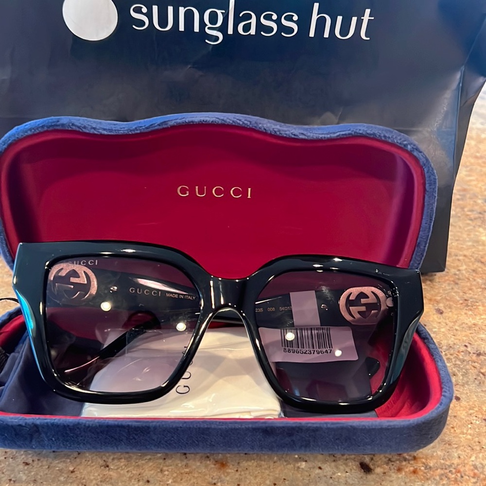 Gucci sunglasses full set